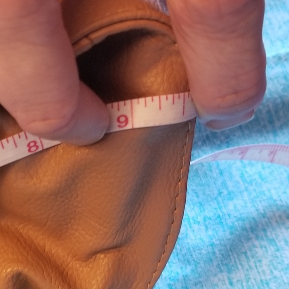 NWOT Shoulder Bag/Satchel Faux Soft Leather - Picture 3 of 8